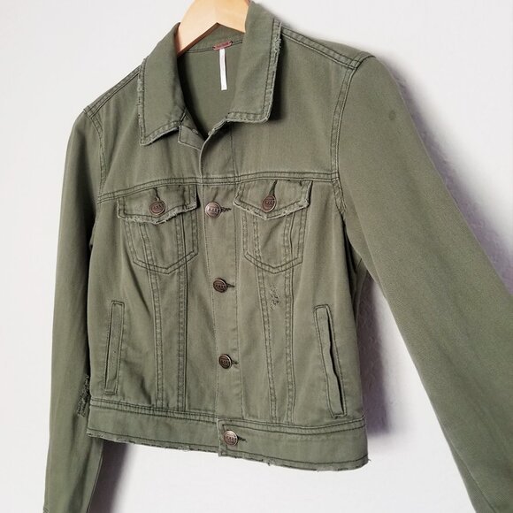 Free People Olive Army Green Distressed Crop Denim Jacket Size 4 100% Cotton - Picture 13 of 15